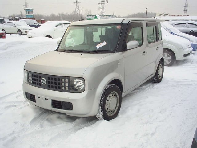 2002 Nissan Cube