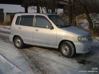 2002 Nissan Cube