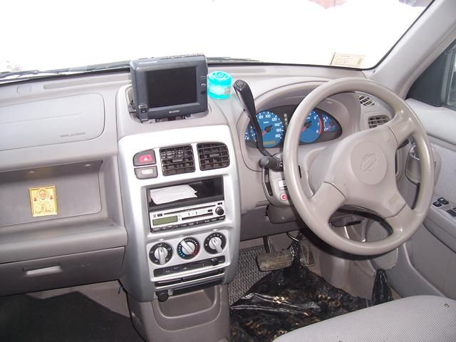 2002 Nissan Cube