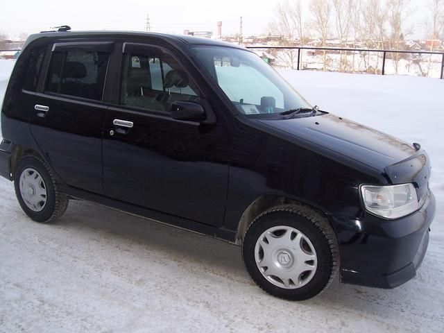 2002 Nissan Cube