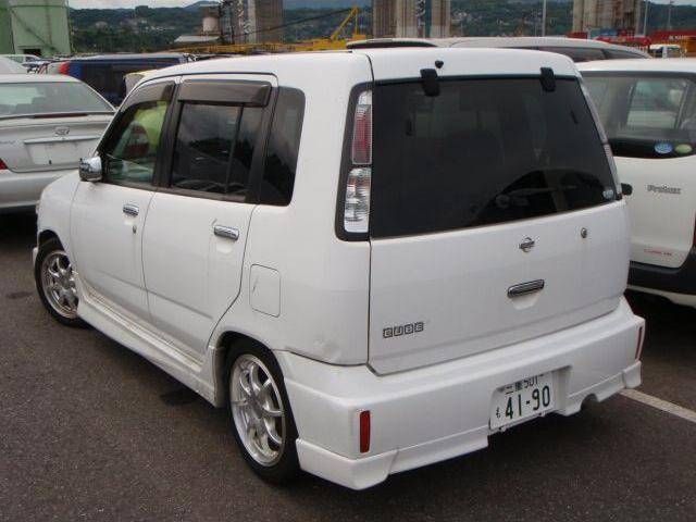 2002 Nissan Cube