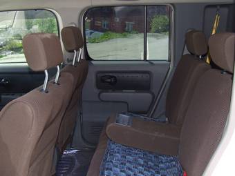 2002 Nissan Cube Images