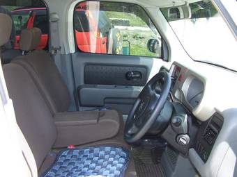 2002 Nissan Cube Pictures