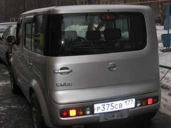 2002 Nissan Cube Pics