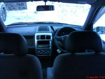 2002 Nissan Cube Images