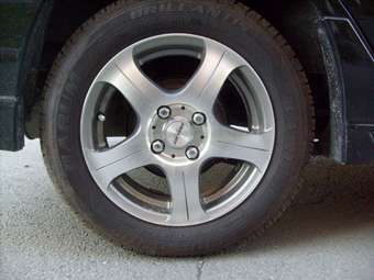 2002 Nissan Cube Pictures