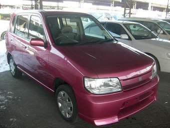 2002 Nissan Cube Images