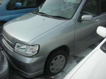 2002 Nissan Cube Images