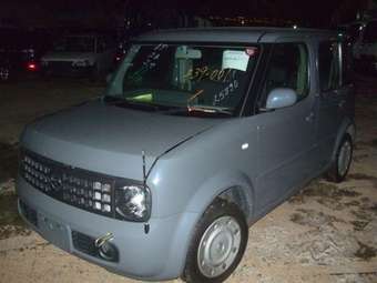 2002 Nissan Cube Pictures