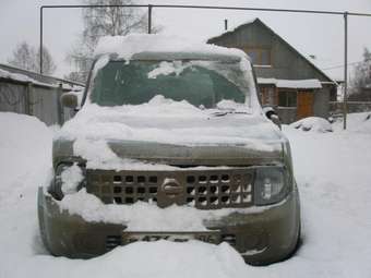 2002 Nissan Cube Photos