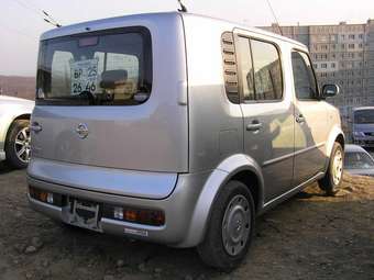 2002 Nissan Cube Photos