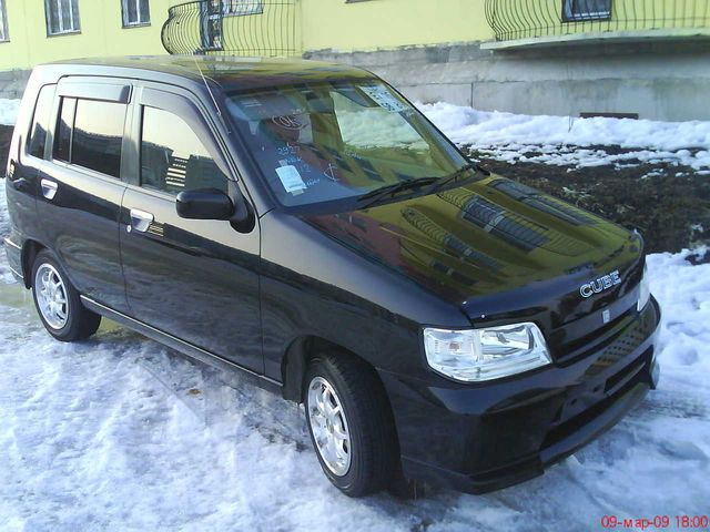 2002 Nissan Cube