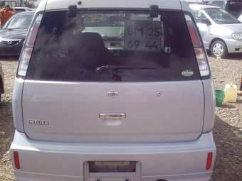 2002 Nissan Cube Photos