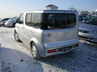 2002 Nissan Cube Photos