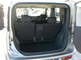 2002 Nissan Cube Photos