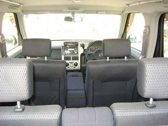 2002 Nissan Cube Pictures