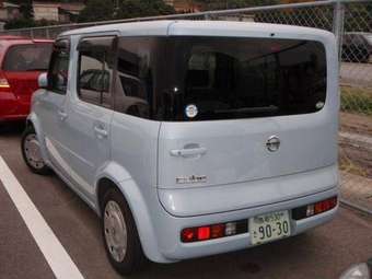 2002 Nissan Cube Photos
