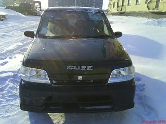 2002 Nissan Cube Pics