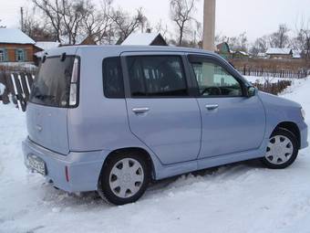 2002 Nissan Cube Images