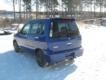 2002 Nissan Cube Pictures