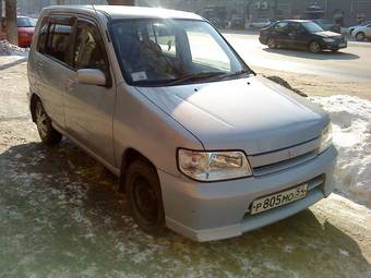 2002 Nissan Cube Pics