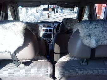 2002 Nissan Cube Photos