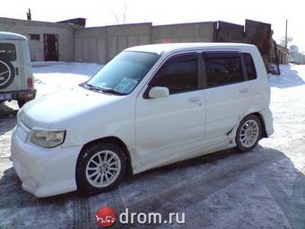 2002 Nissan Cube Pics