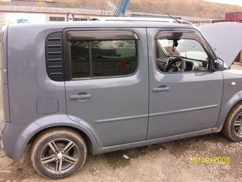 2002 Nissan Cube Photos