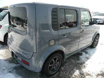 2002 Nissan Cube Pictures