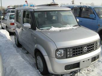 2002 Nissan Cube Pictures