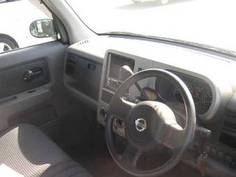 2002 Nissan Cube Pics