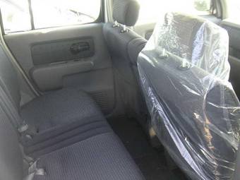 2002 Nissan Cube Pictures