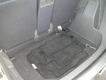 2002 Nissan Cube Pictures