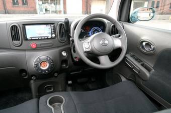 2002 Nissan Cube Pictures