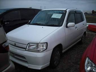 2002 Nissan Cube Images