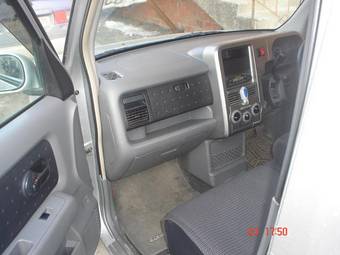 2002 Nissan Cube Pictures