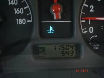 2002 Nissan Cube Photos