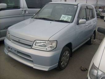 2002 Nissan Cube Pics