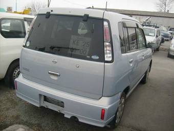 2002 Nissan Cube Pictures