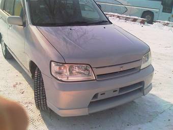 2002 Nissan Cube Pictures