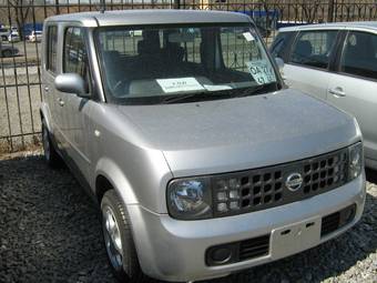 2002 Nissan Cube Pics