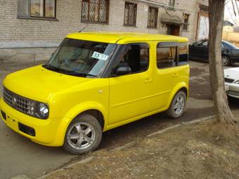 2002 Nissan Cube Pictures