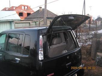 2002 Nissan Cube Pics