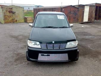 2002 Nissan Cube Photos