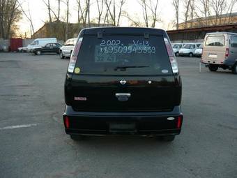 2002 Nissan Cube Photos