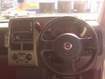 2002 Nissan Cube Pictures