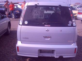 2002 Nissan Cube Photos