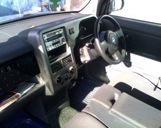 2002 Nissan Cube Photos