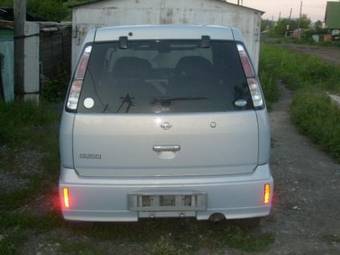 2002 Nissan Cube Photos