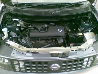 2002 Nissan Cube Pictures